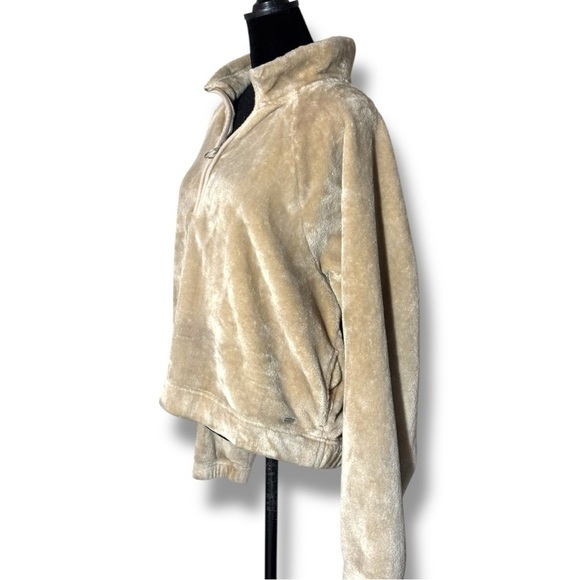 Hollister Super Soft Large Cozy Tan Faux Fur Quarter-Zip Pullover Fleece - Picture 13 of 15